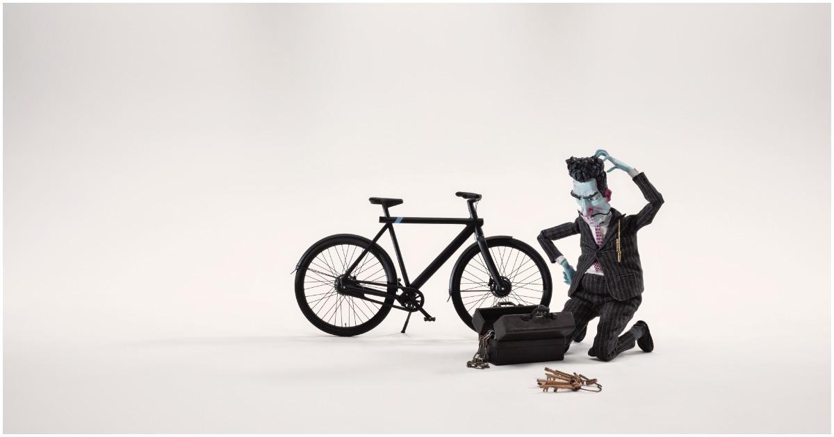 Super Thieves' Can't Steal Vanmoof Ebikes In Charming Ad