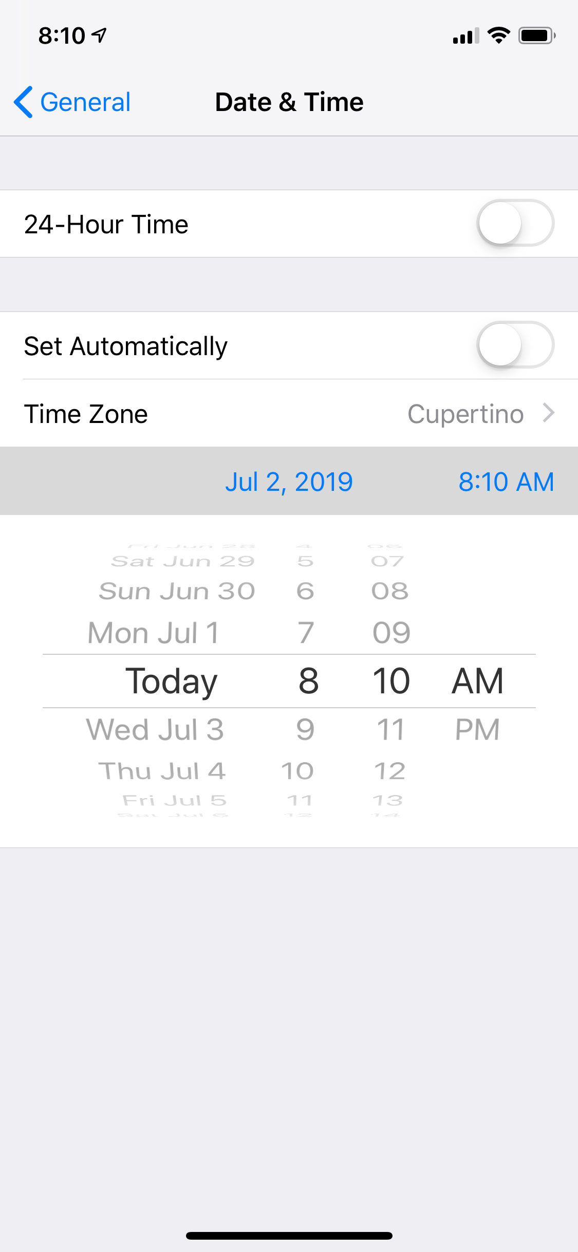 How to manually change the time and date on your iPhone, or set it to