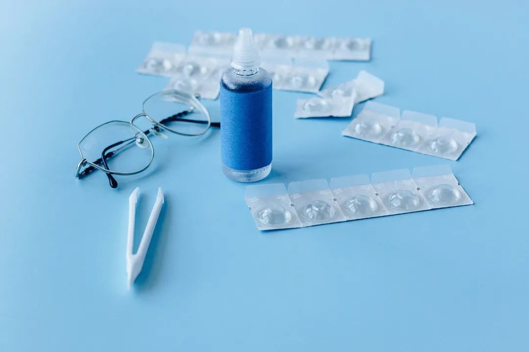 Convert Prescription to Contact Lenses ABBE Glasses