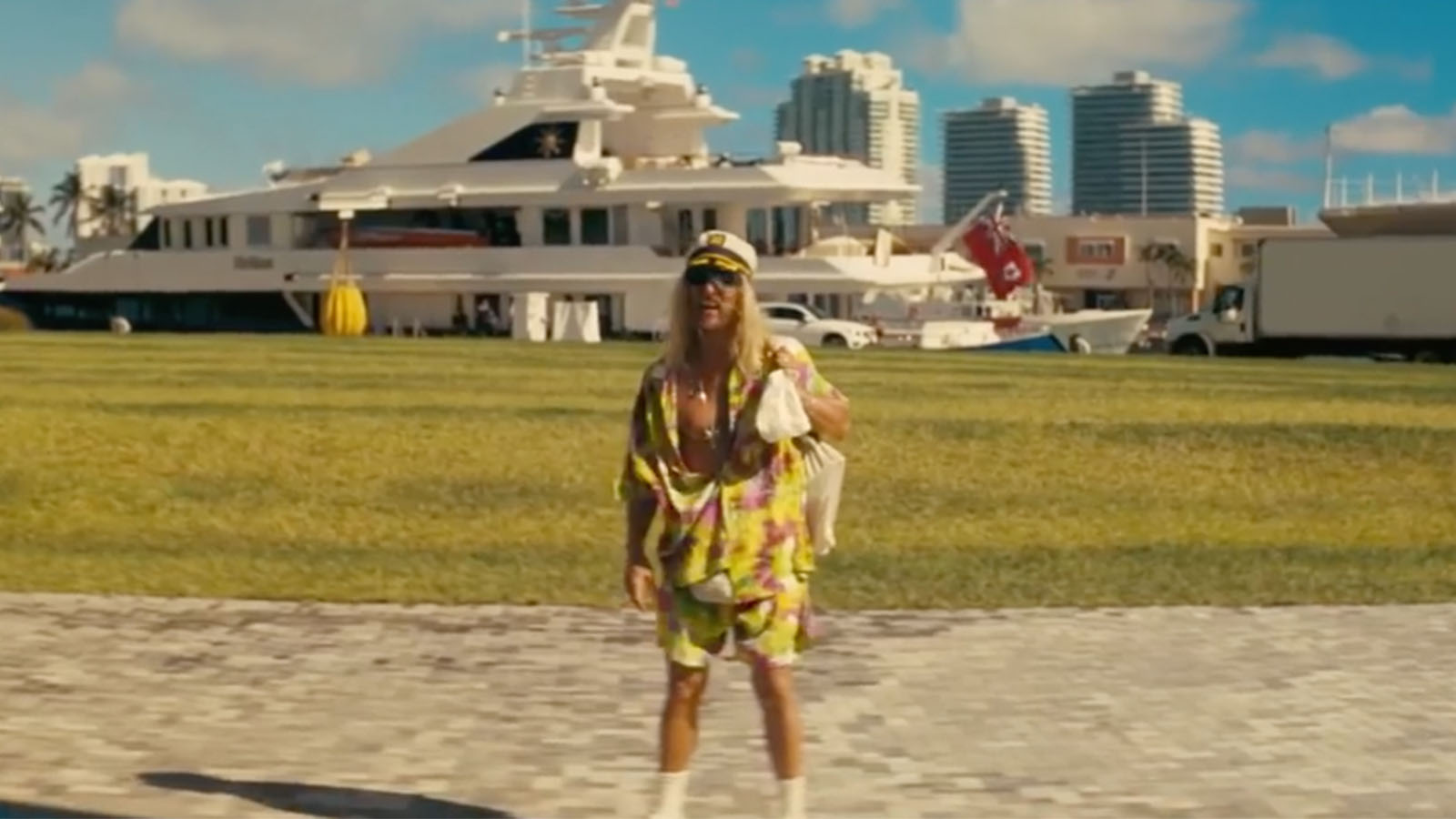 The New 'Beach Bum' Trailer With Zac Efron Is Here Watch Now! Access