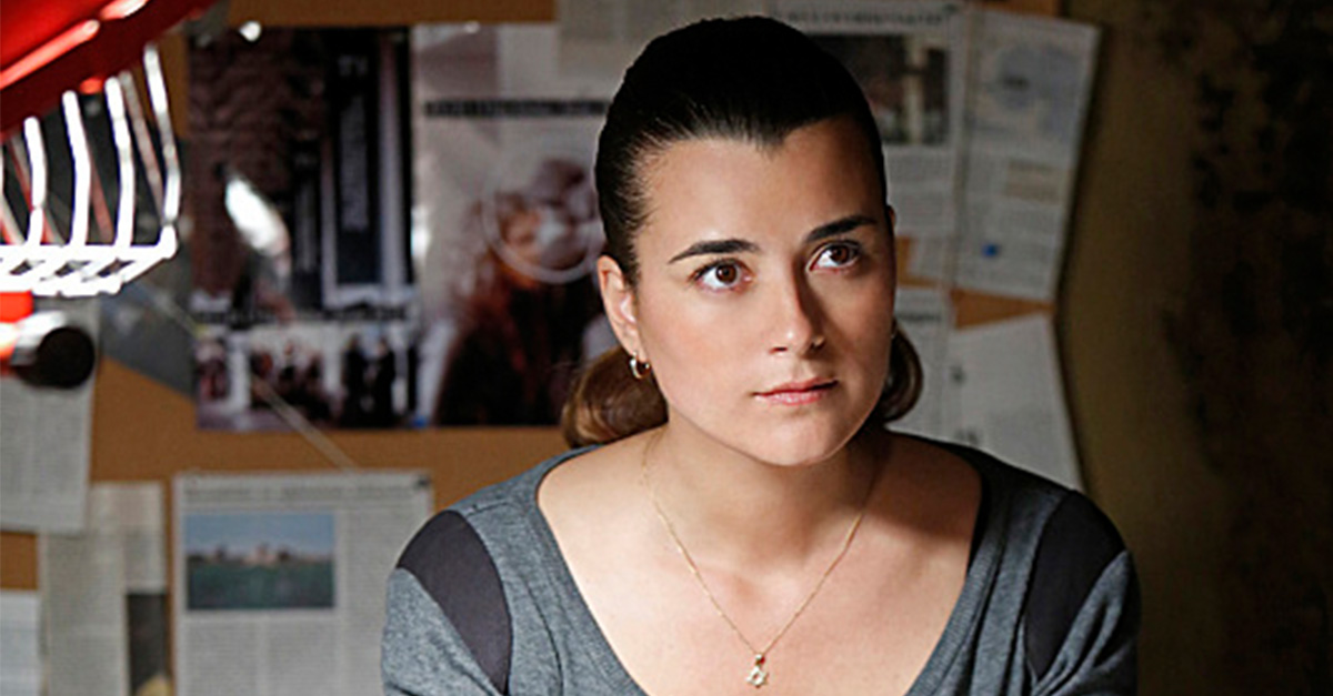 'NCIS' Ziva Makes A Shocking Return In The Season Finale After Being 'Dead' & Fans Are Losing