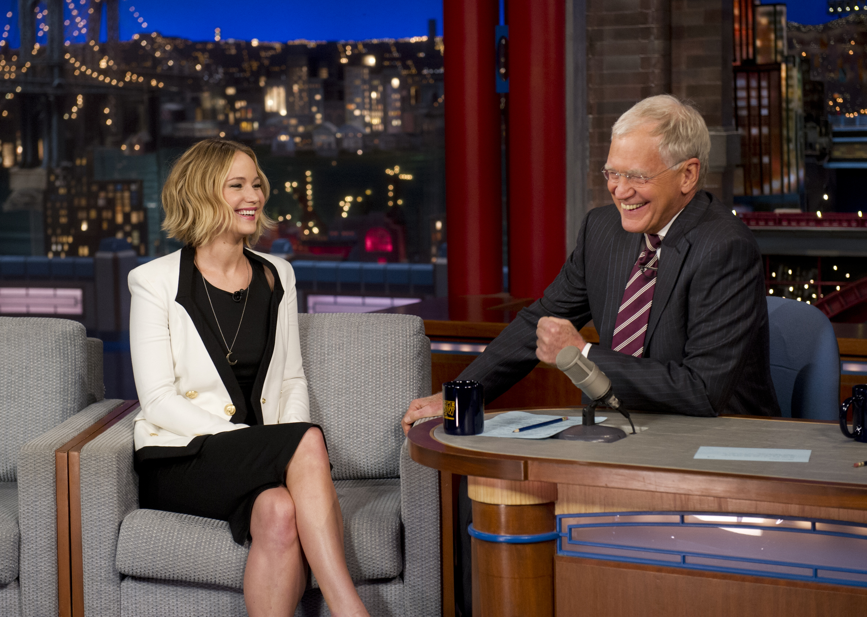 Jennifer Lawrence Sings With Letterman, Shows Off Her 'ToneDeaf Amy