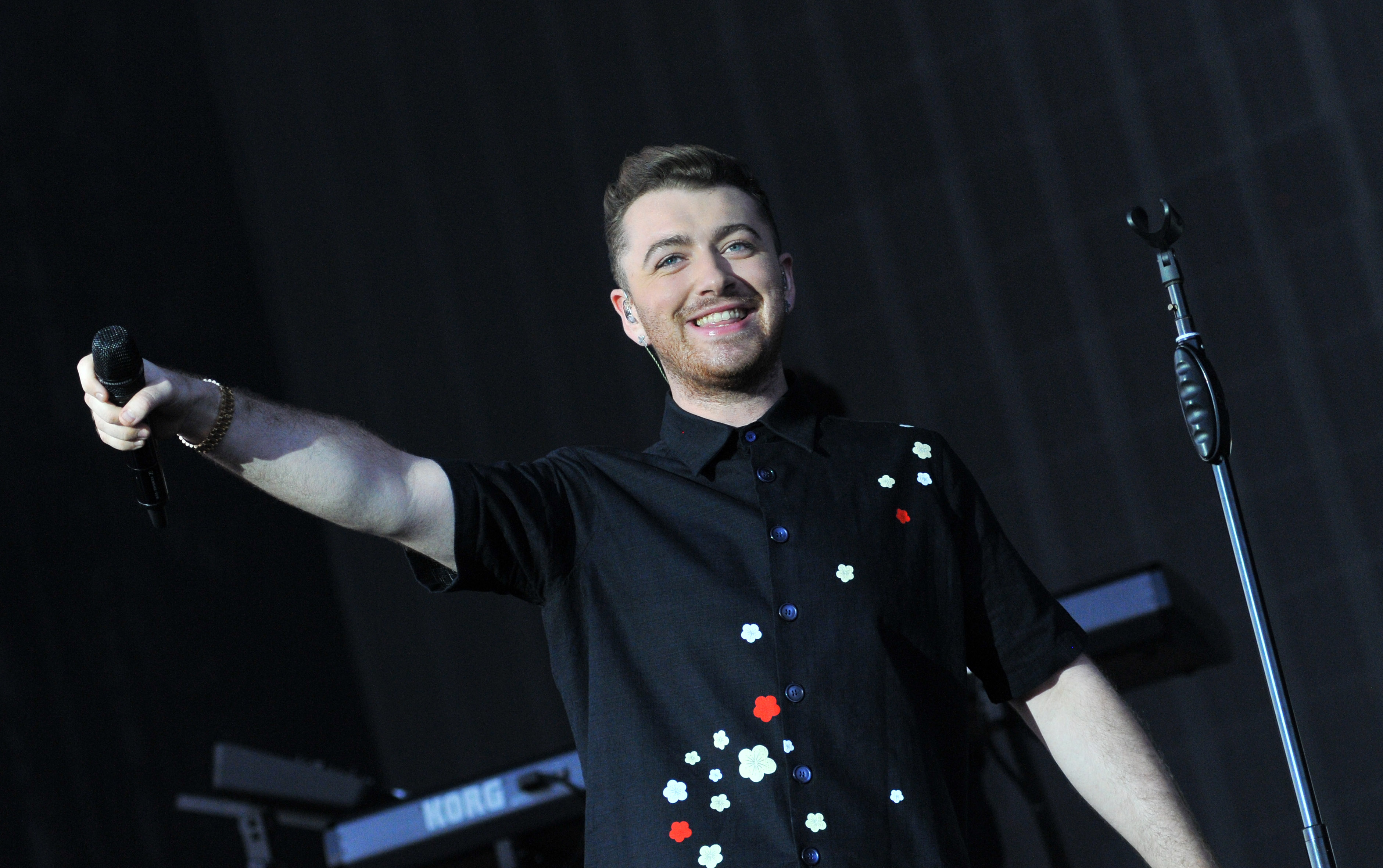 Sam Smith To Sing James Bond 'Spectre' Theme Access Online