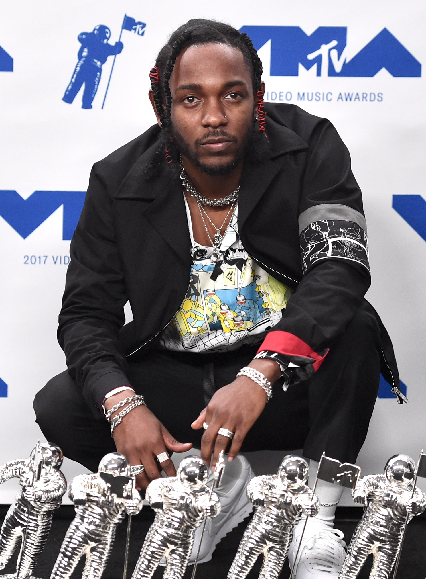 MTV VMAs 2017 Kendrick Lamar Tops Winners List With 6 Awards Access