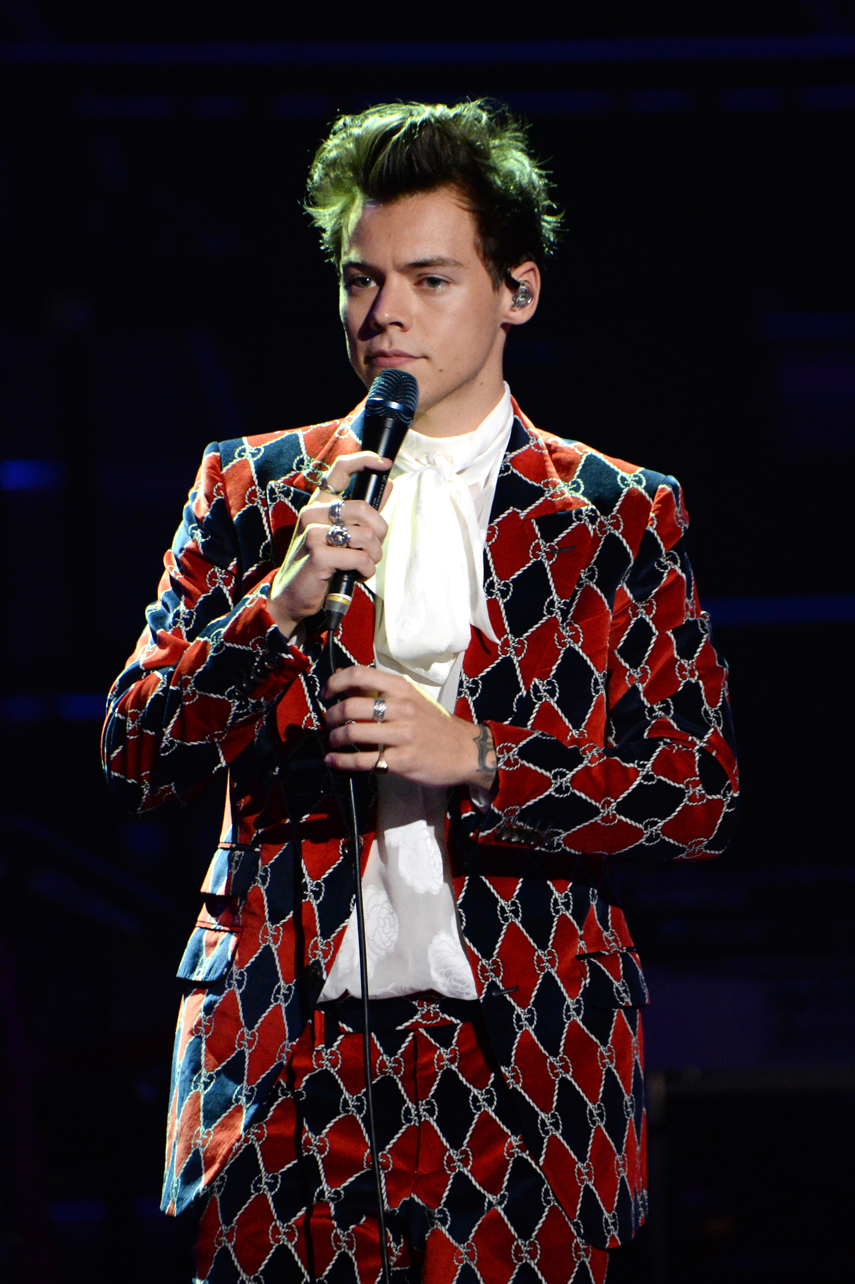 Harry Styles Replaces Katy Perry At The Victoria's Secret Fashion Show