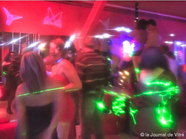 Libertinage en Pays de Vitré Bérénice est « adepte de la pluralité