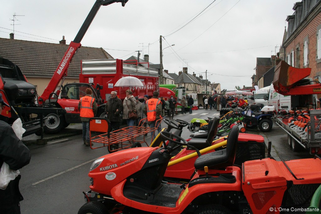 La foire SainteCatherine, à Briouze, bat son plein L'Orne Combattante