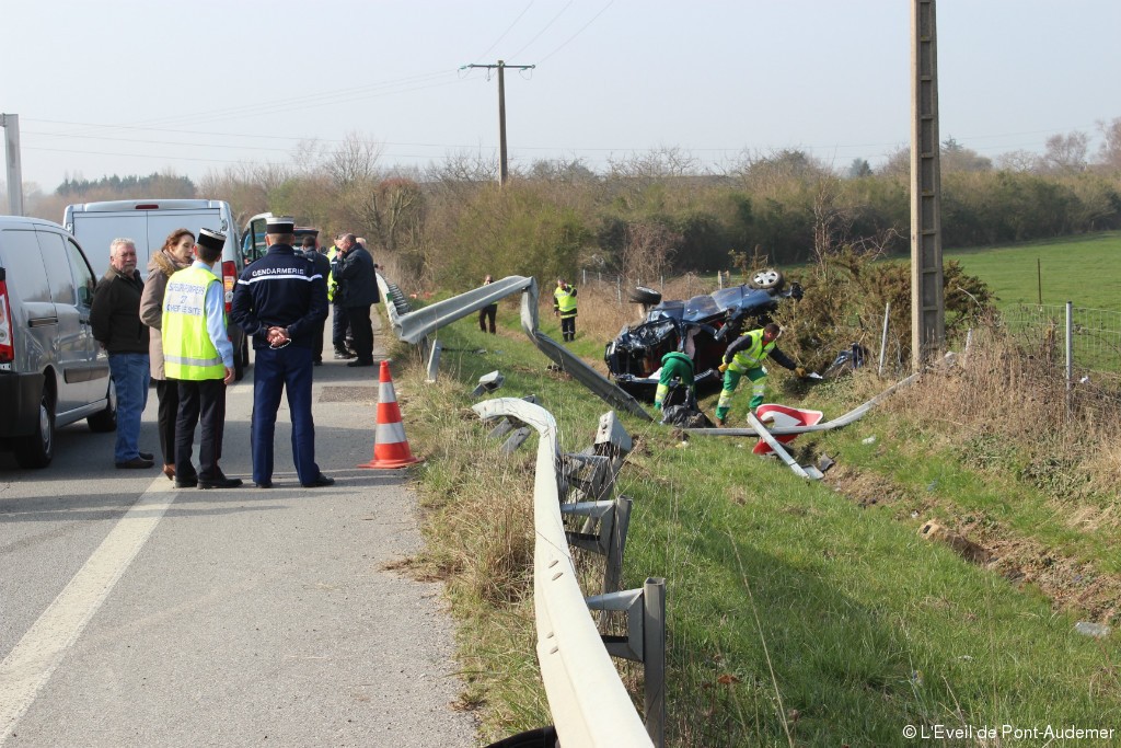 Trois morts dans un accident de la route L'Éveil de Pont