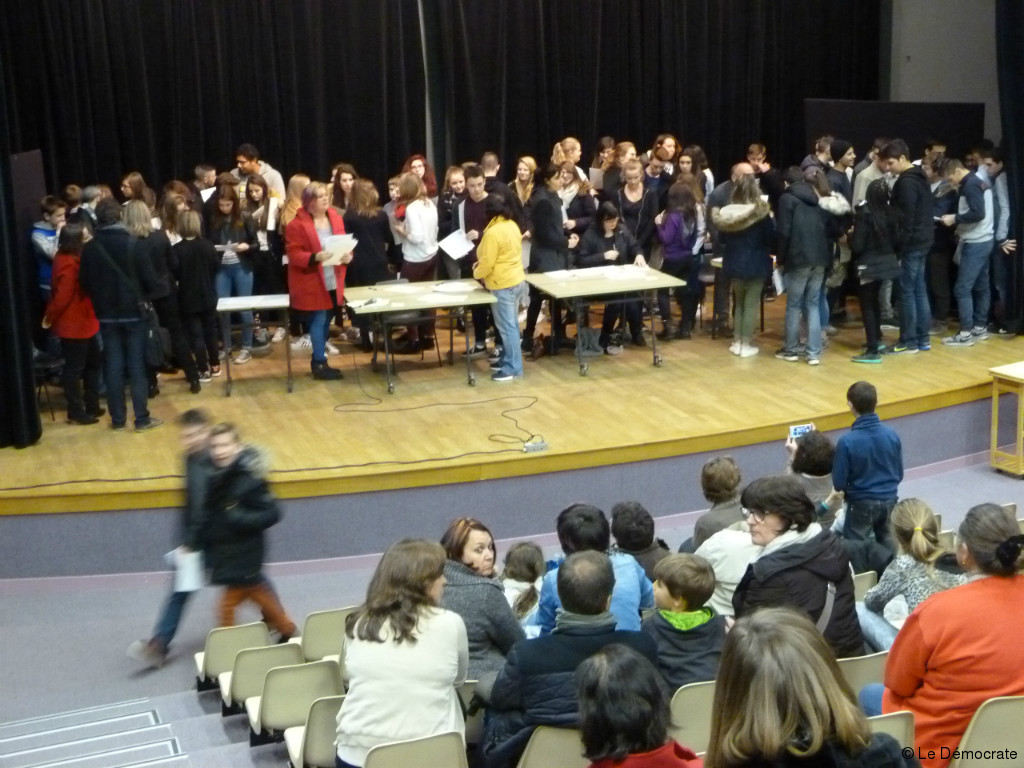 Les diplômes du brevet remis officiellement au collège Marc Chagall