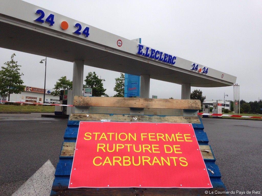 Contre la pénurie d'essence, restriction de distribution de carburant