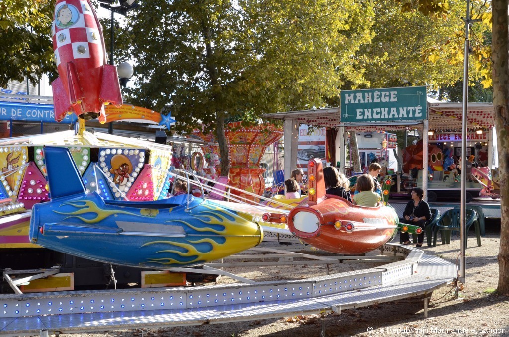 Les manèges vous attendent sur l'esplanade de Maré Le Républicain Lot