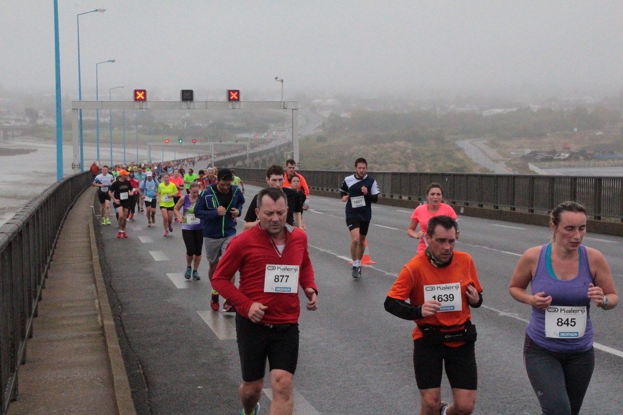 1800 coureurs sur les Foulées du pont de SaintNazaire L'Écho de la