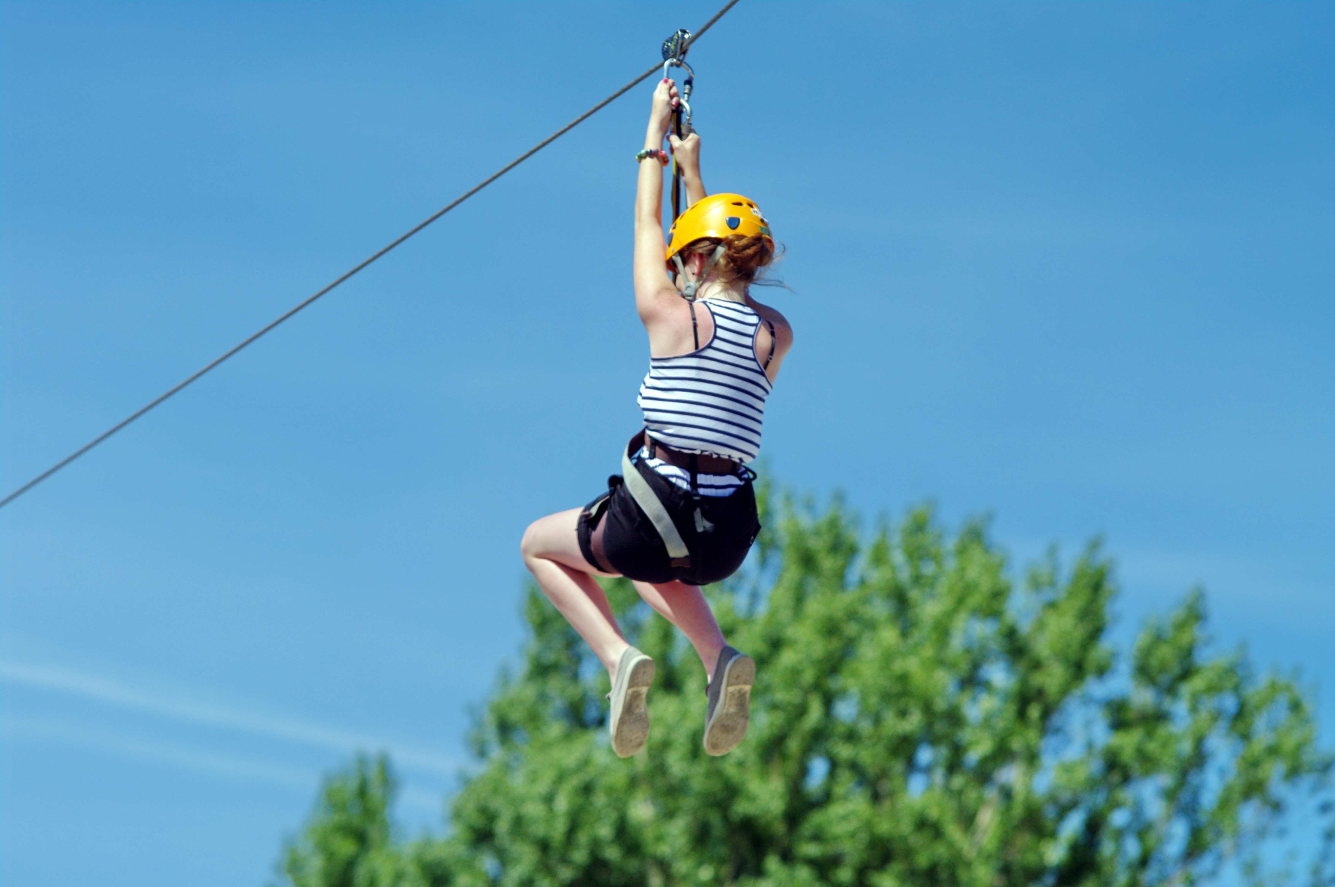 Fougères une tyrolienne boulevard Leclerc pour les fêtes de fin d