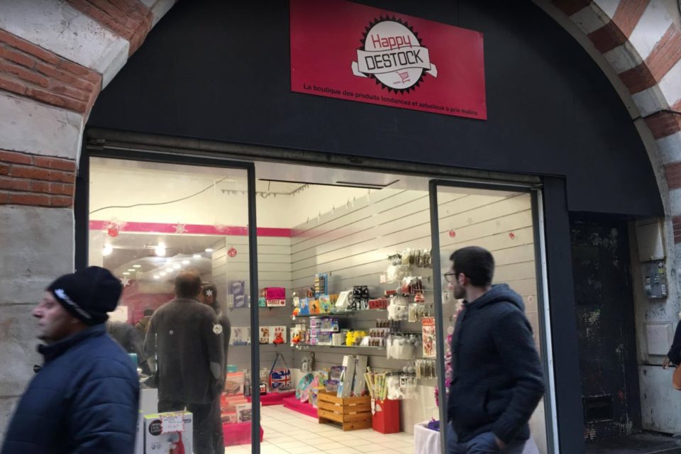 Un magasin de déstockage aux prix cassés ouvre dans le centre de
