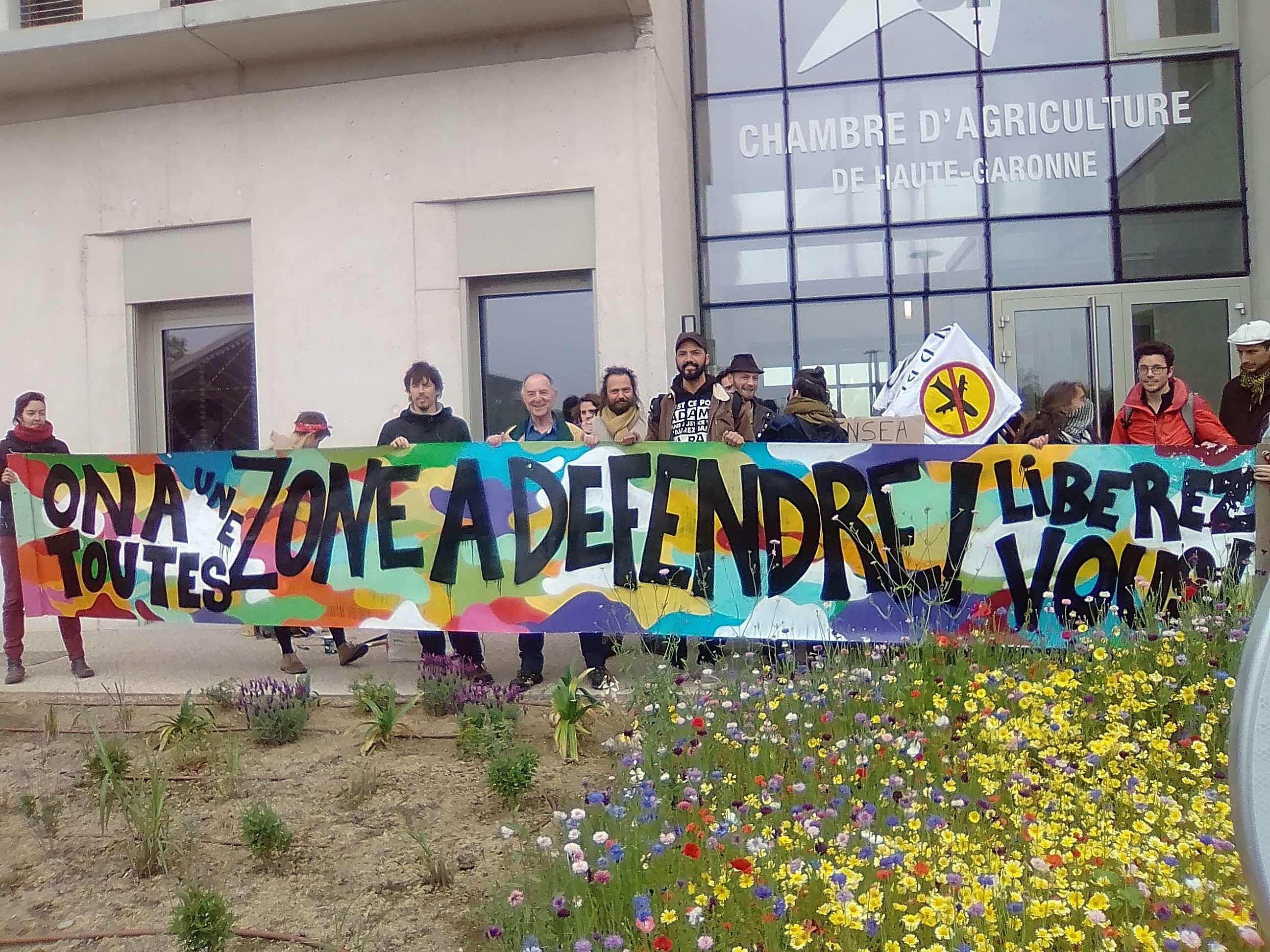 Toulouse en soutien aux zadistes de NotreDamedes