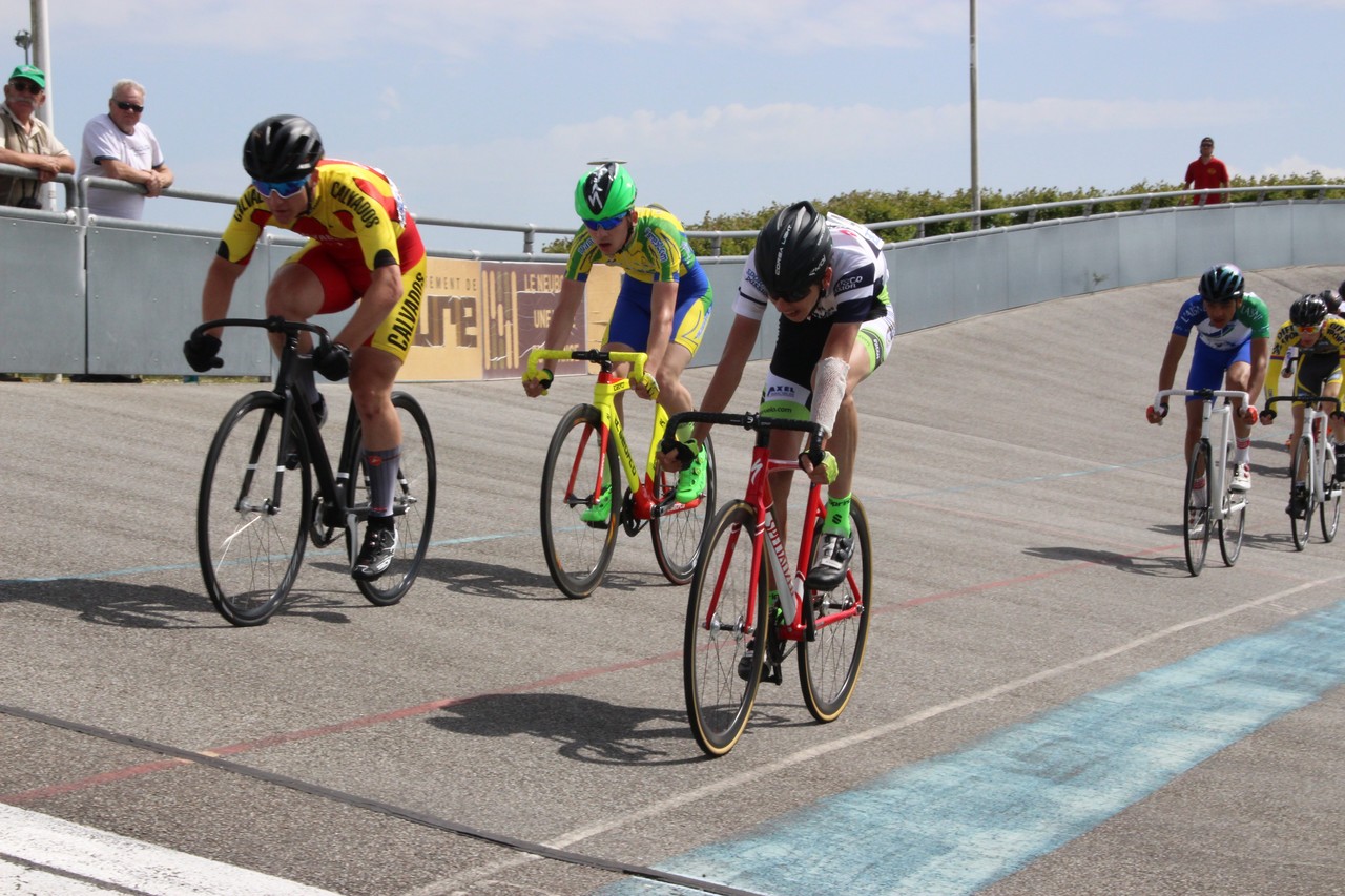 [VIDEO] CYCLISME "Coupe de France cadets des départements". L’équipe de