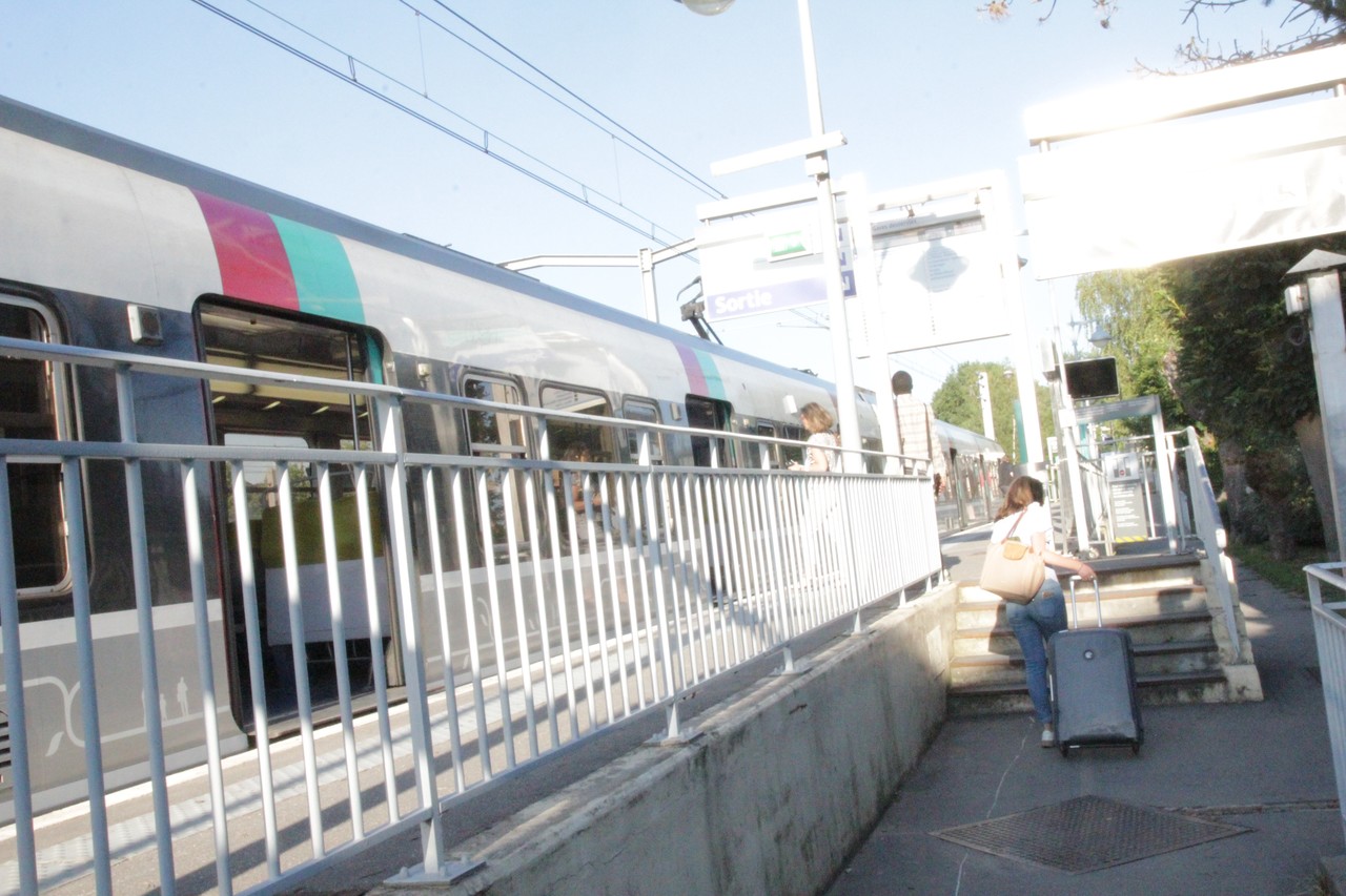 Yvelines. le RER B de retour en gare de SaintRémylèsChevreuse