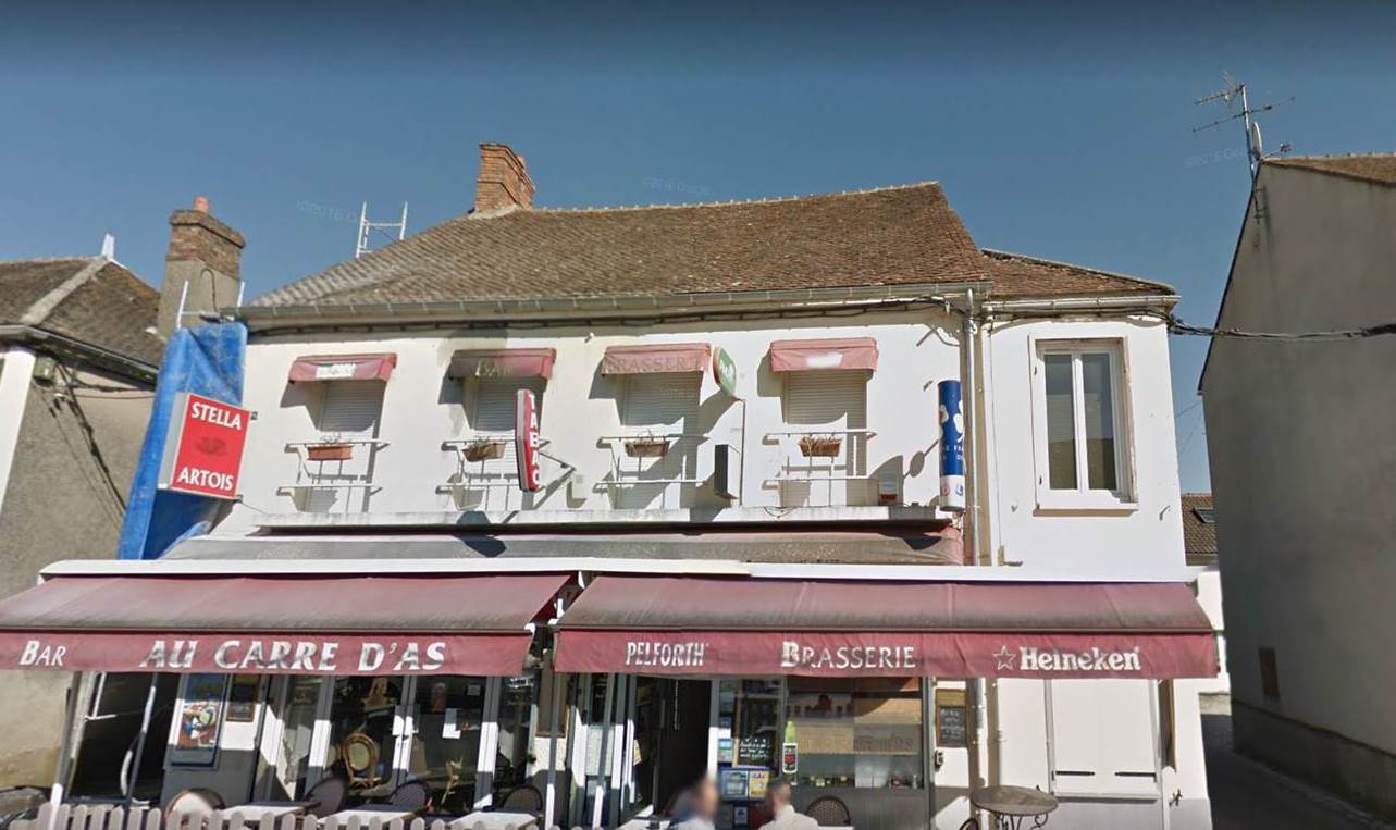 SeineetMarne. Quatre hommes tentent de pénétrer dans le bartabac de