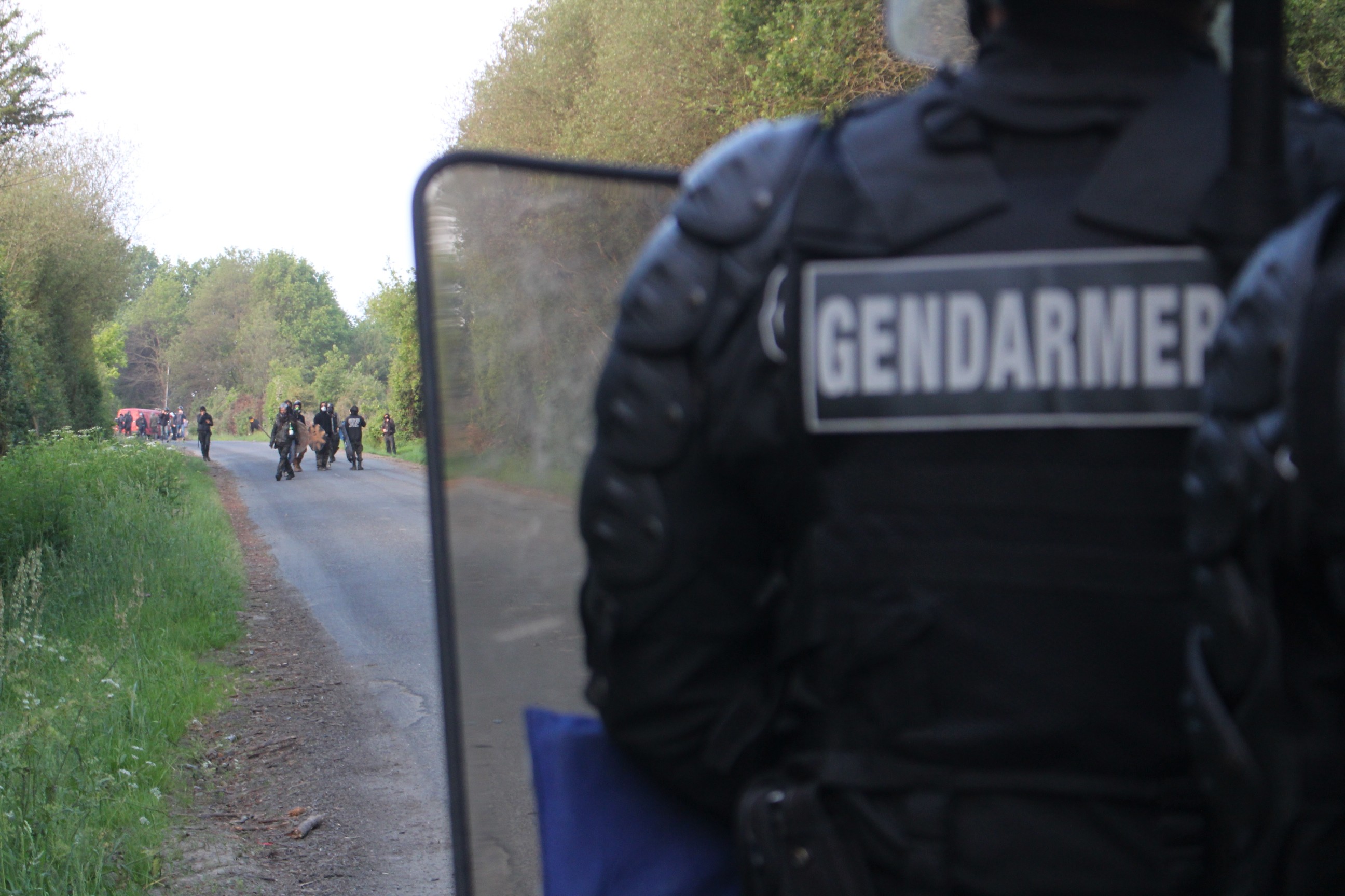 NotreDamedesLandes une médaille pour les gendarmes qui ont évacué