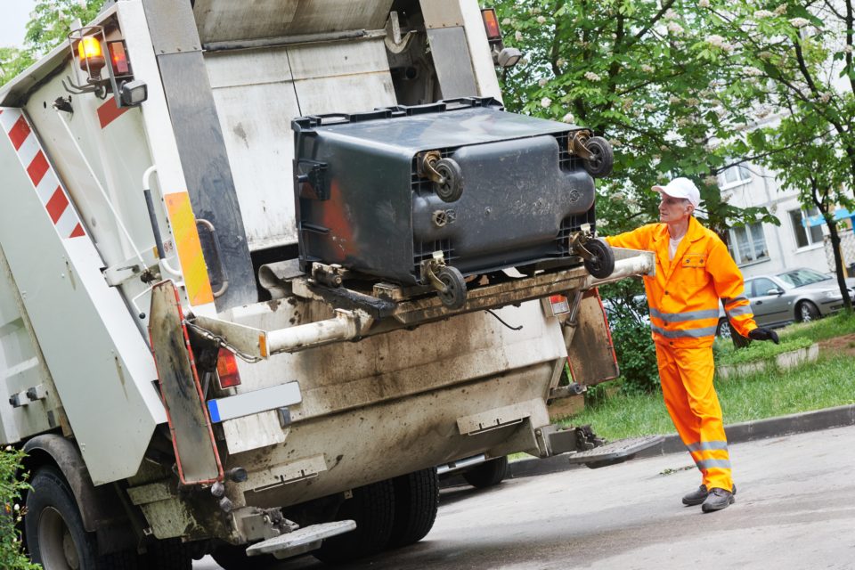 Bientôt en Normandie, les moteurs des camions poubelles ne rejetteront