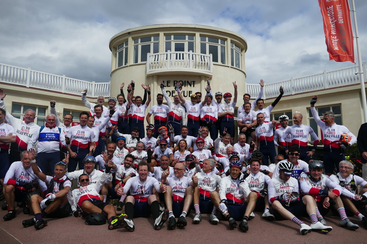 EN IMAGES. Plus de 80 cyclistes à l'arrivée de la 59e