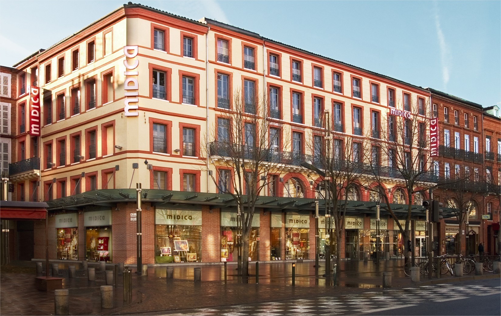 Toulouse. L'un des plus anciens magasins du centreville s