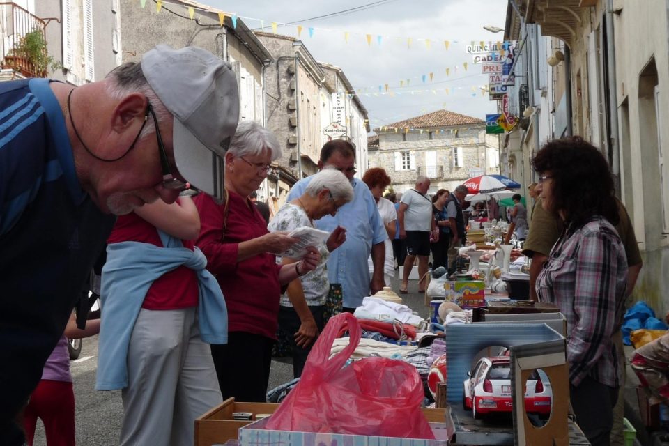 Vide Grenier 03 Ce Week End dractually