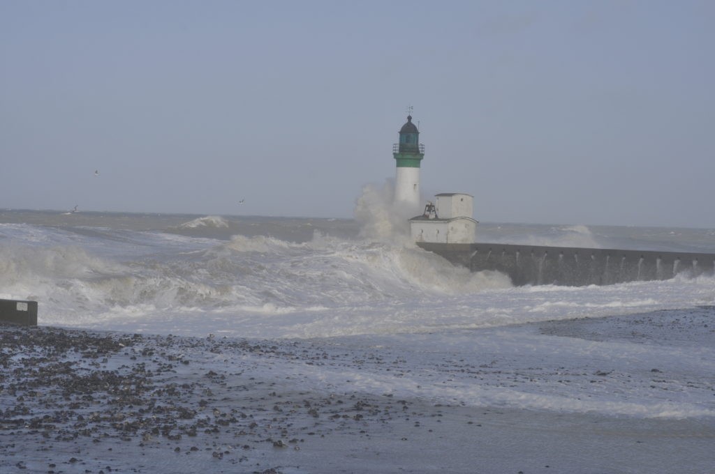 Une tempête annoncée dans la nuit de dimanche à lundi les villes du
