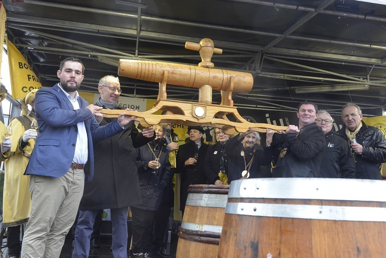 Jura. Percée du vin jaune à RuffeysurSeille, Christian Prudhomme