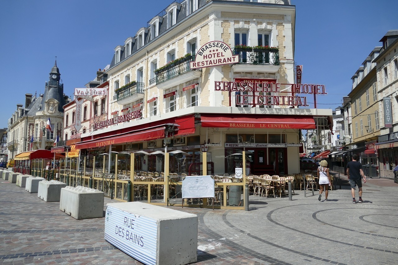TrouvillesurMer. En l'attente de consignes précises, les restaurants