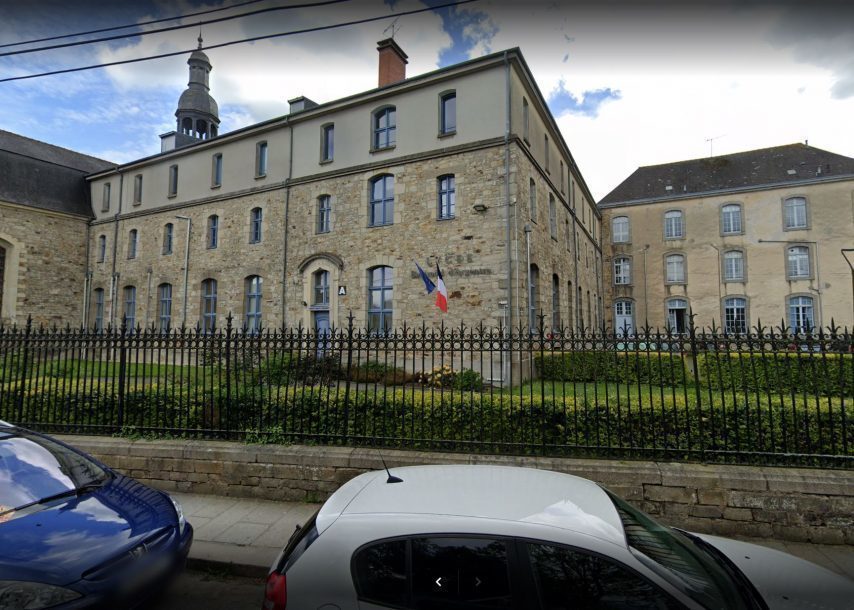 Justice elle voulait être mutée, la secrétaire du lycée Bertrand d