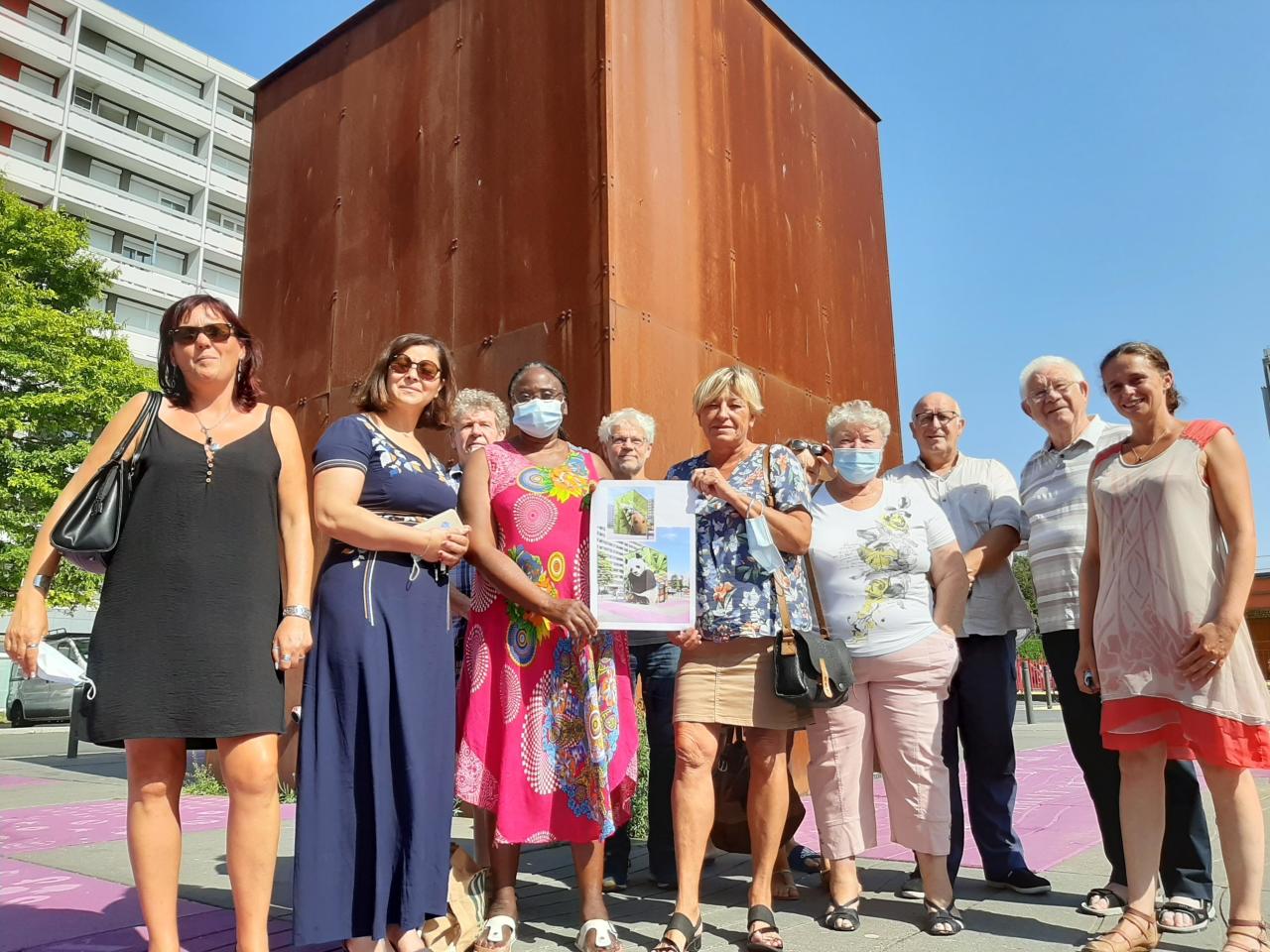 NeuvillelèsDieppe, un nouveau look pour le cube de la place HenriDunant