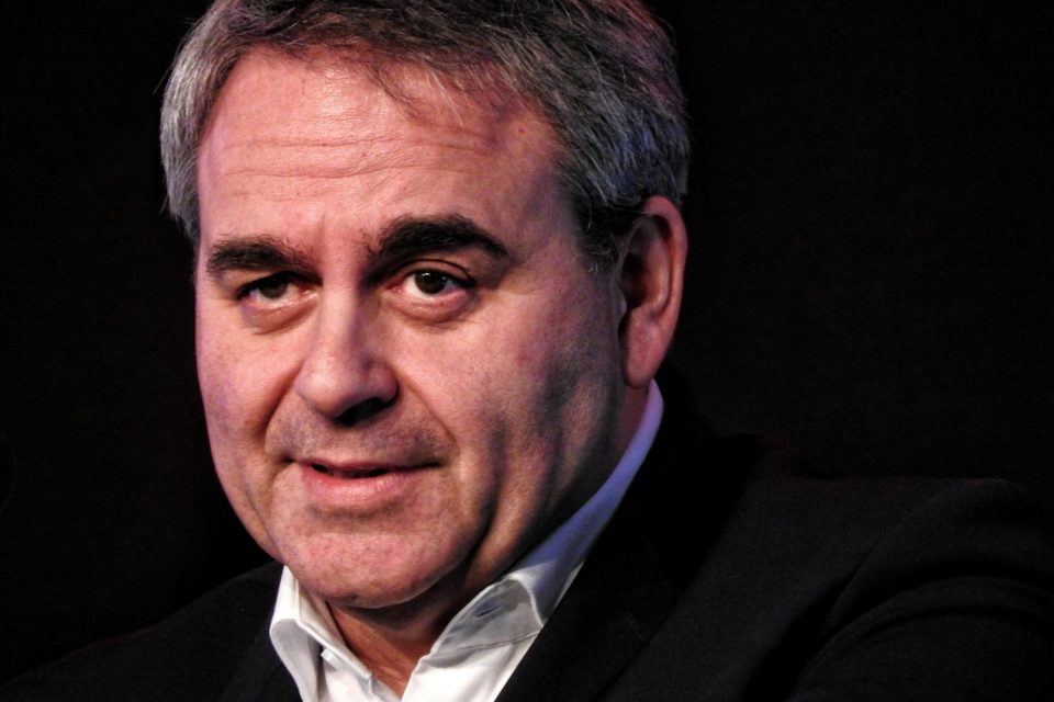 He is the current minister of labour, social affairs and solidarity in françois fillon's second government. Xavier Bertrand confirme ses ambitions régionales... et ...