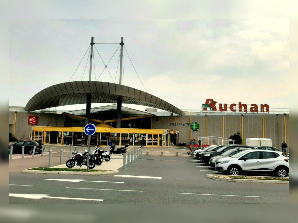 Projet de restructuration chez Auchan, 13 postes supprimés à Dieppe et