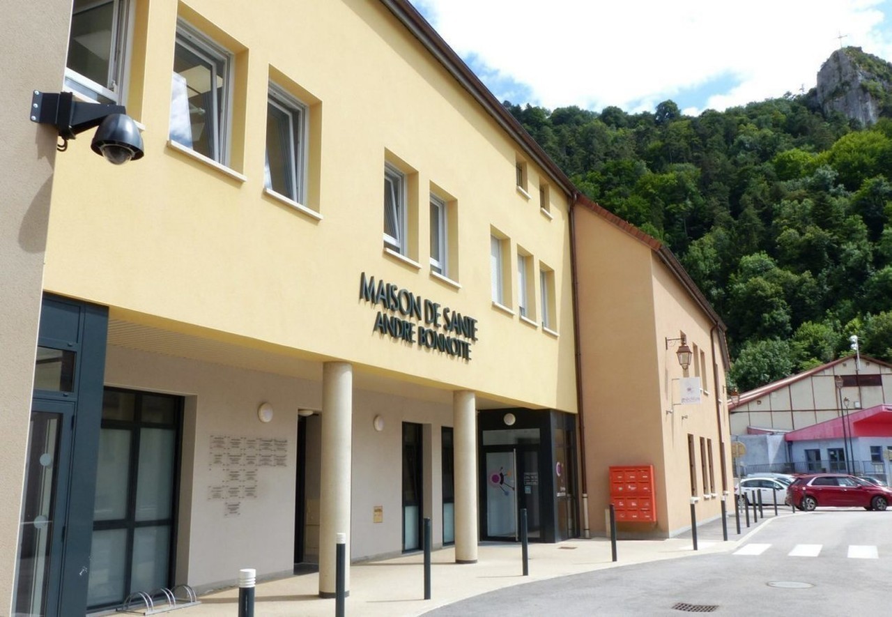 Covid19 un centre de vaccination ouvre ses portes lundi dans le