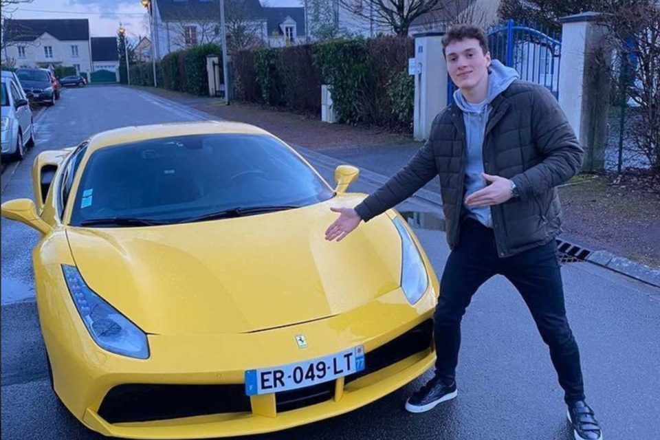 Orléans. Après la limousine, le Youtubeur Léonard Berducat emmène un