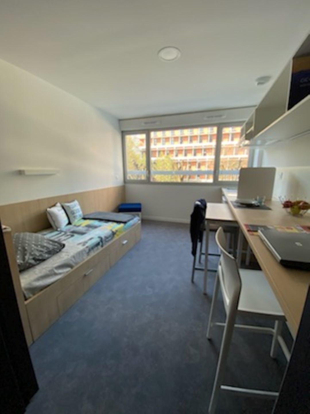 Toulouse. Un ancien bâtiment de la cité administrative transformé en