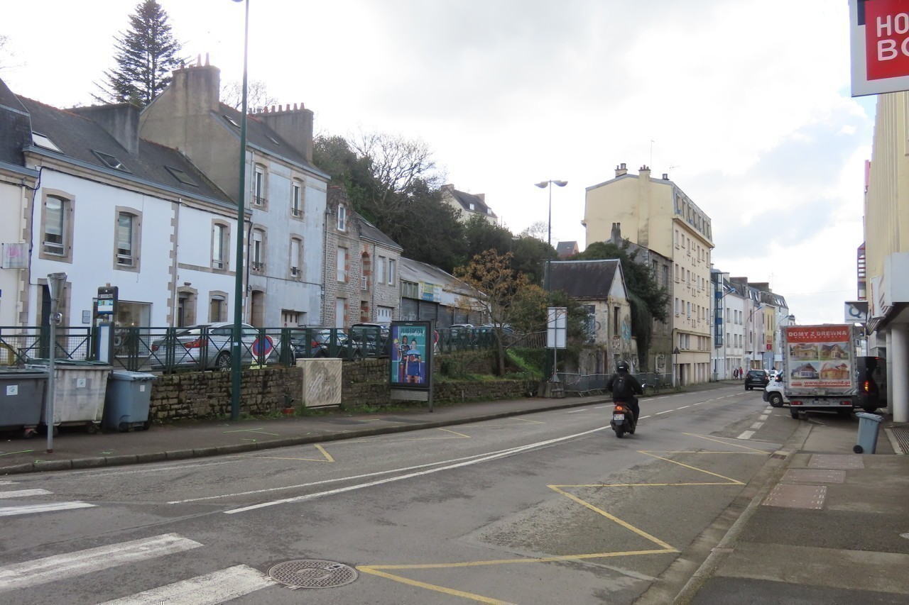 Démolition de deux nouveaux bâtiments avenue de la Libération à Quimper