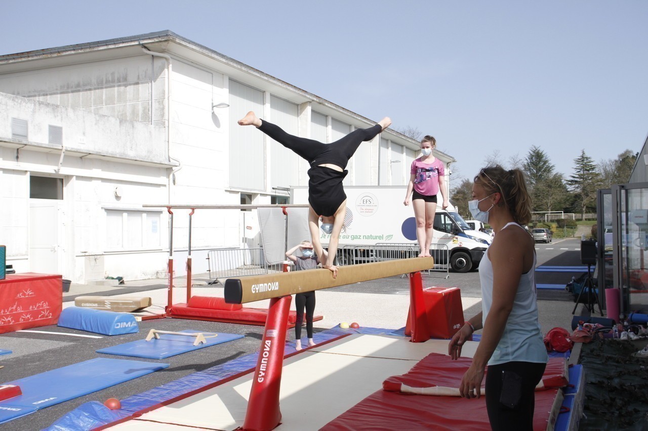 Abbeville. Entraînement sous le soleil pour les gymnastes
