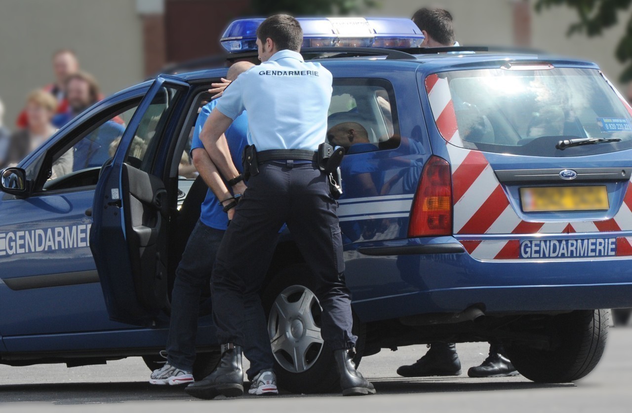 Près de Toulouse. Les voisins s'expliquent par balcons