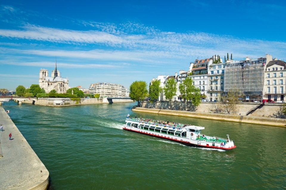 D'où vient le nom des bateauxmouches qui naviguent sur la Seine à Paris