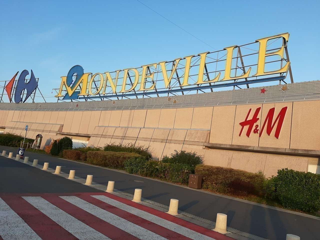 Pass sanitaire les centres commerciaux de Caen sontils