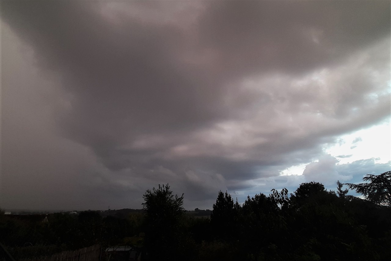 VIDEO. Orages en Sarthe des dizaines d'éclairs dans la soirée