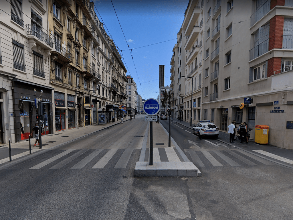 Lyonnais. Part of Cours Lafayette closed to traffic until 2022 europe