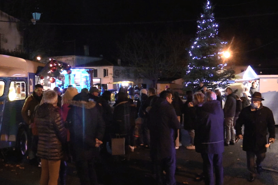 SaintXandre un invité surprise sur le marché de Noël plus grand qu'à
