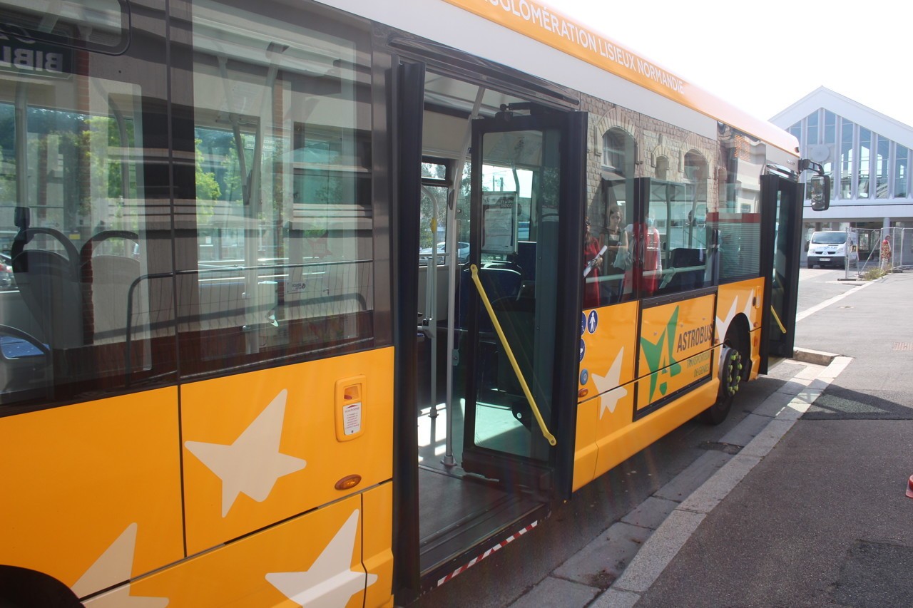 Lisieux des bus en plus pour faire ses achats de Noël dimanche Le