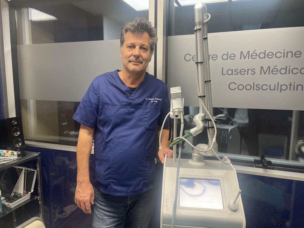 Perpignan Un médecin esthétique offre une opération réparatrice à une