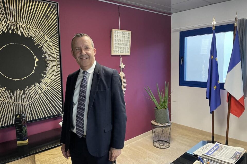 Près de Montpellier / Paillotes pourquoi le maire de La GrandeMotte