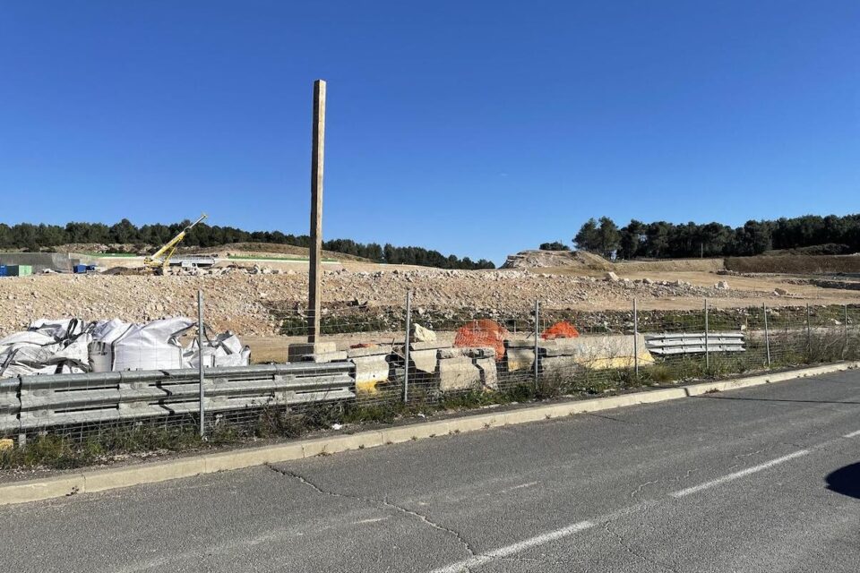 Près de Montpellier trois engins de terrassement volontairement