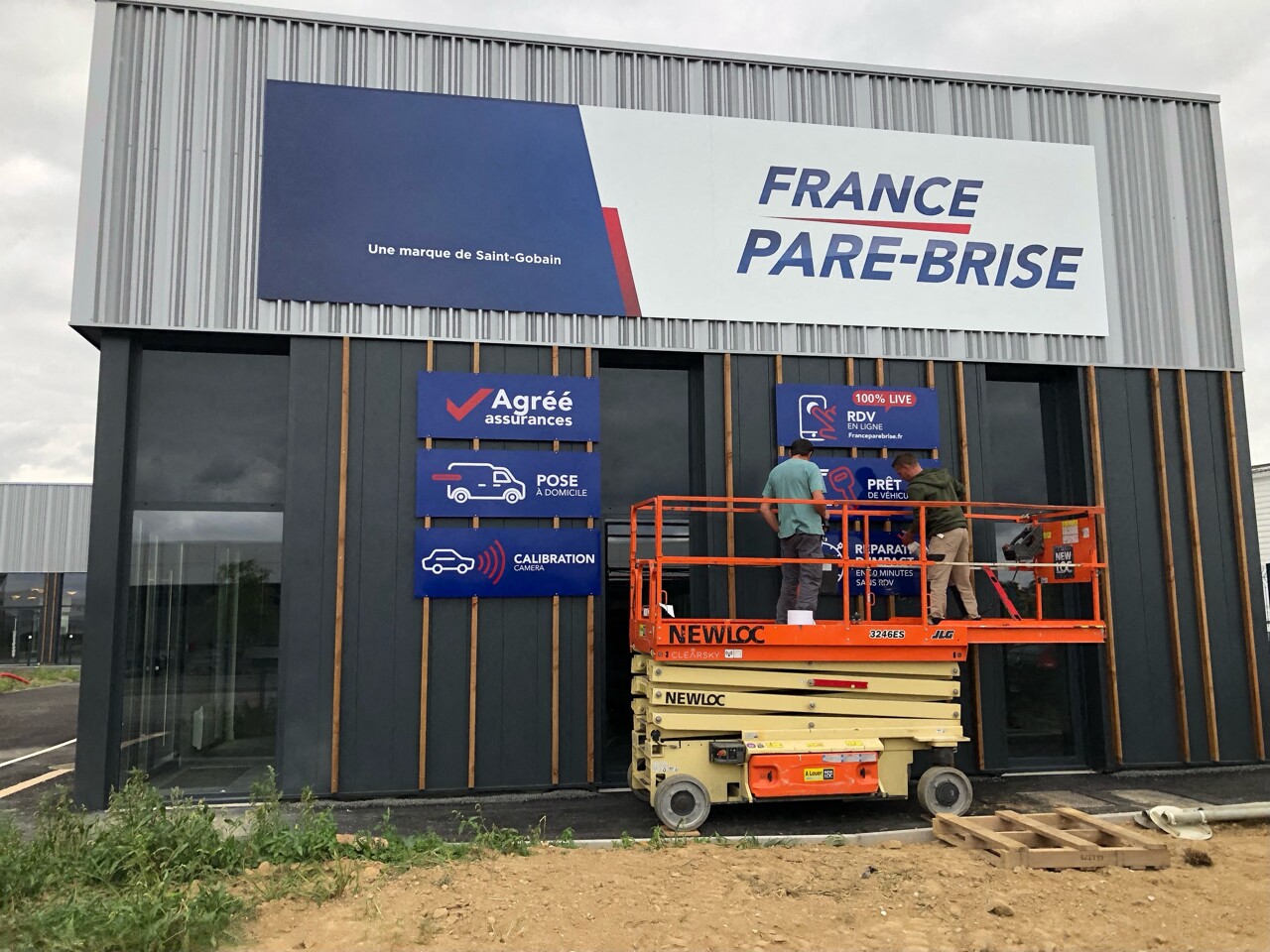 Châteaubriant l'enseigne France PareBrise ouvrira après la Foire de Béré